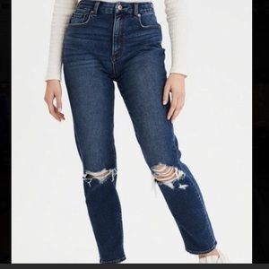 American Eagle Stretch Curvy mom jeans